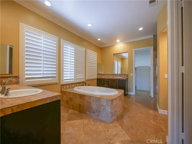 8203 Soft Winds, Corona, California 92883