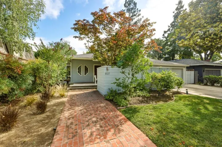 1537 Dana Avenue, Palo Alto, California 94303