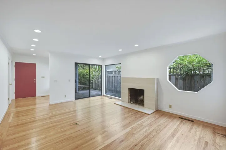 1537 Dana Avenue, Palo Alto, California 94303