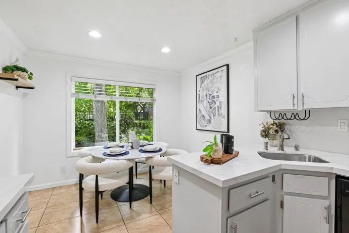 2527 Easton Lane 7, San Jose, California 95133