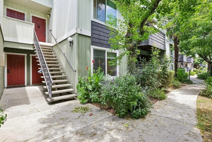 2527 Easton Lane 7, San Jose, California 95133