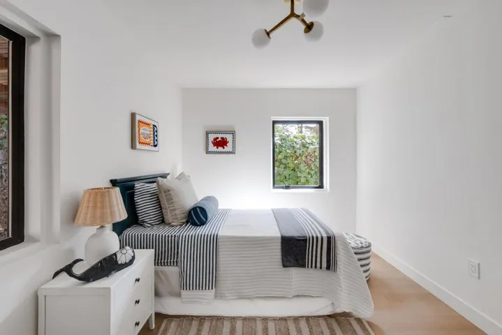 462 Hampstead Way, Santa Cruz, California 95062