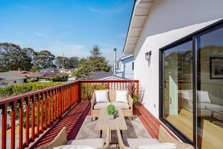 462 Hampstead Way, Santa Cruz, California 95062