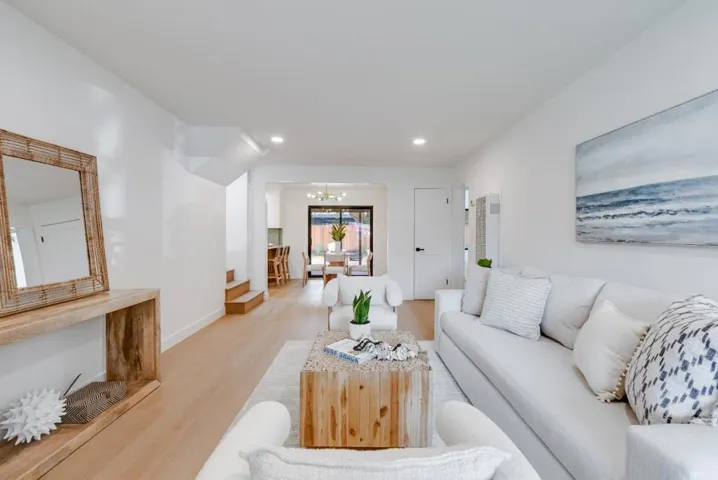 462 Hampstead Way, Santa Cruz, California 95062
