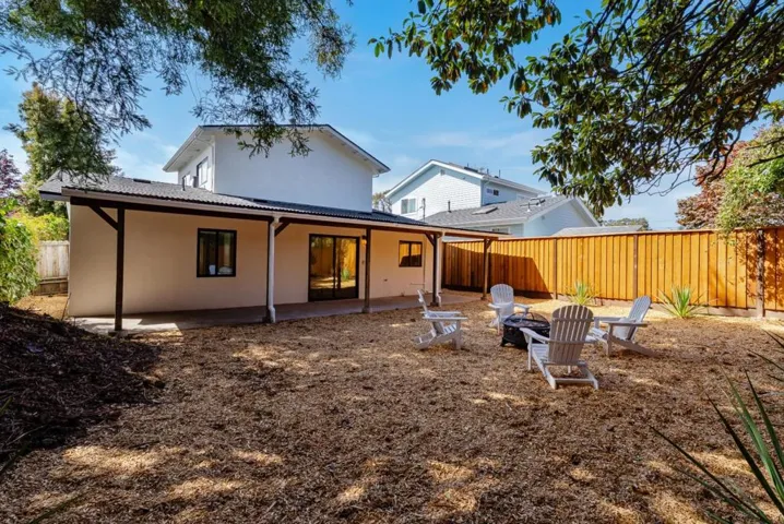 462 Hampstead Way, Santa Cruz, California 95062