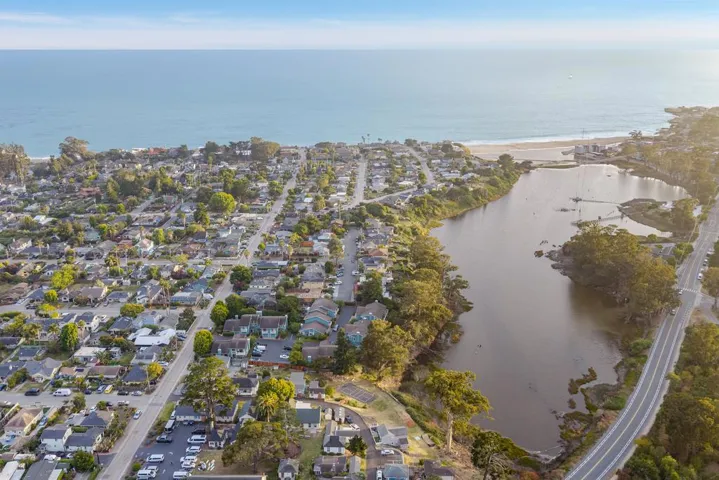 462 Hampstead Way, Santa Cruz, California 95062
