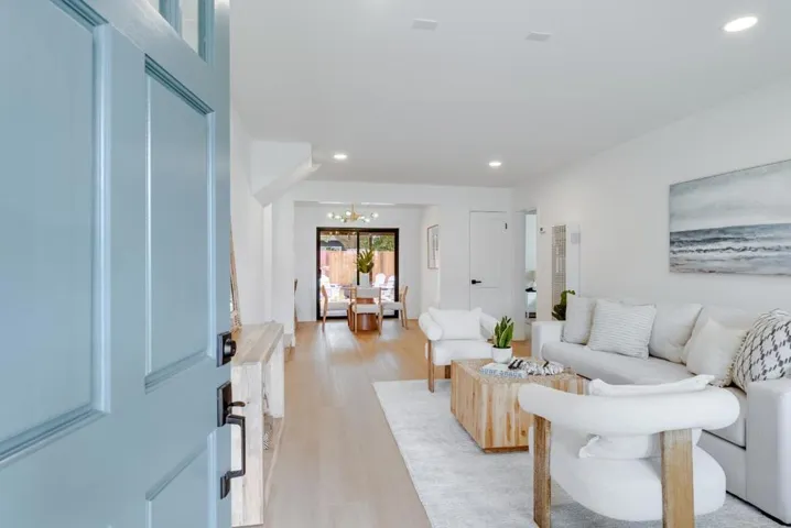462 Hampstead Way, Santa Cruz, California 95062