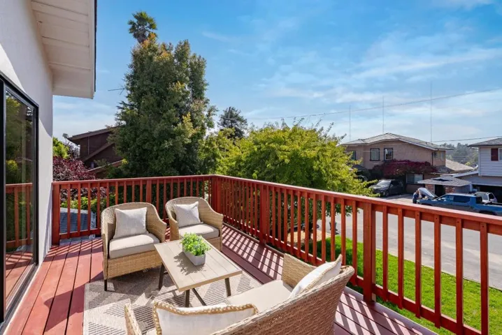 462 Hampstead Way, Santa Cruz, California 95062