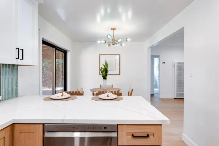 462 Hampstead Way, Santa Cruz, California 95062