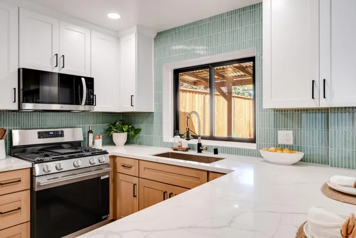 462 Hampstead Way, Santa Cruz, California 95062