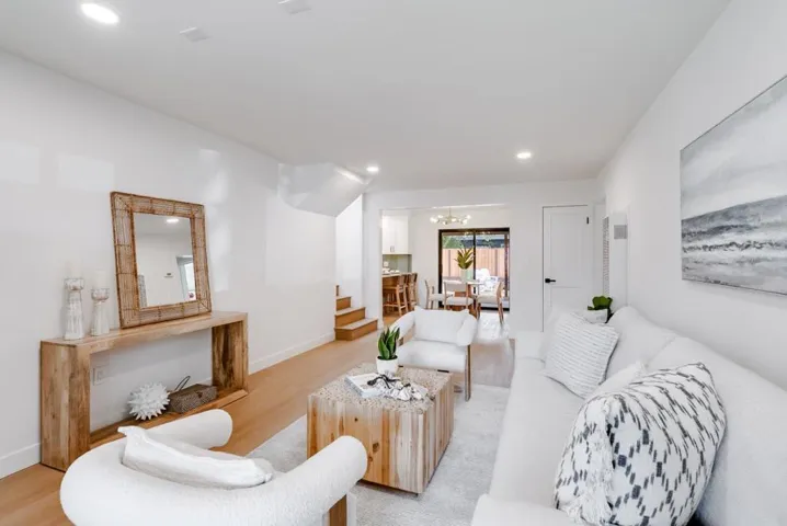 462 Hampstead Way, Santa Cruz, California 95062