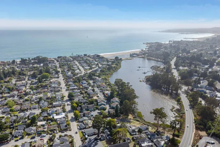 462 Hampstead Way, Santa Cruz, California 95062
