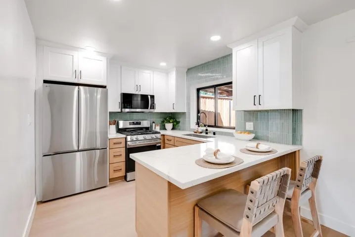 462 Hampstead Way, Santa Cruz, California 95062