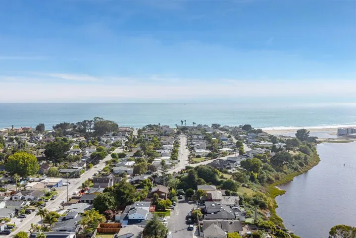 462 Hampstead Way, Santa Cruz, California 95062
