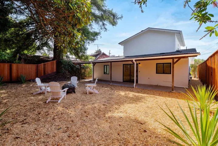 462 Hampstead Way, Santa Cruz, California 95062