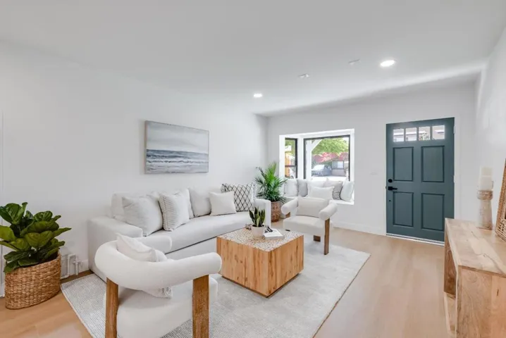 462 Hampstead Way, Santa Cruz, California 95062