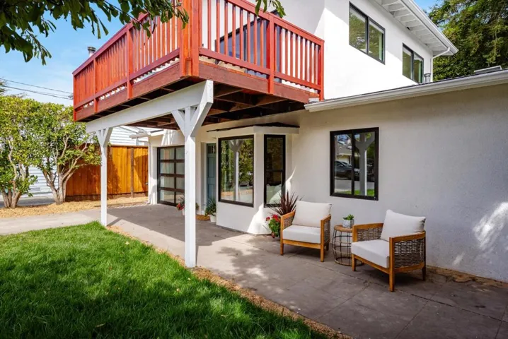 462 Hampstead Way, Santa Cruz, California 95062