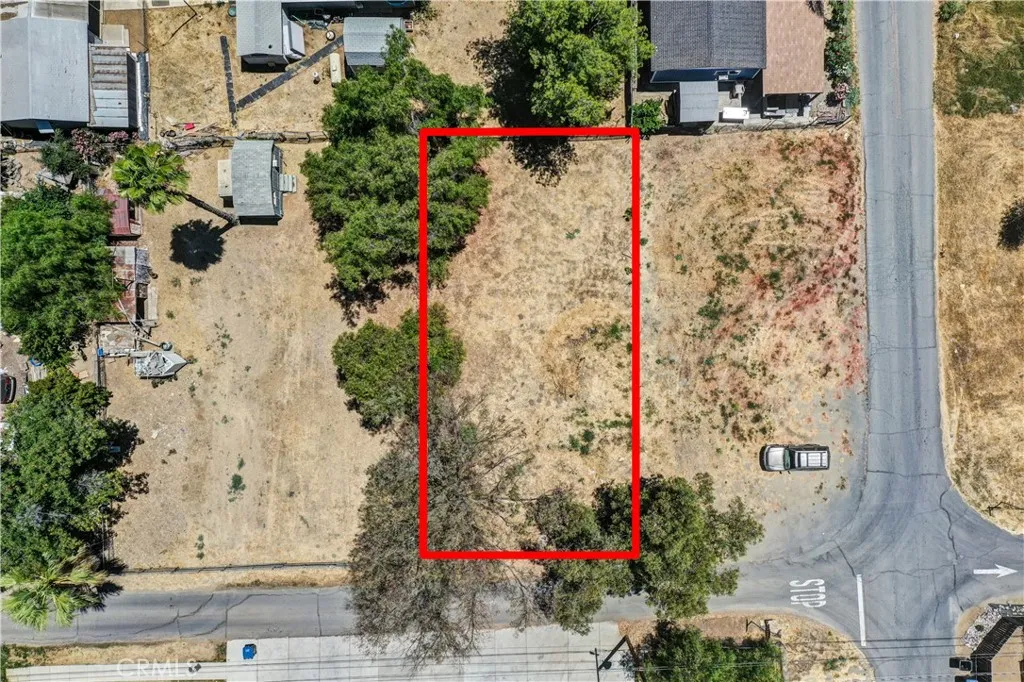Birdseye view of the entire lot