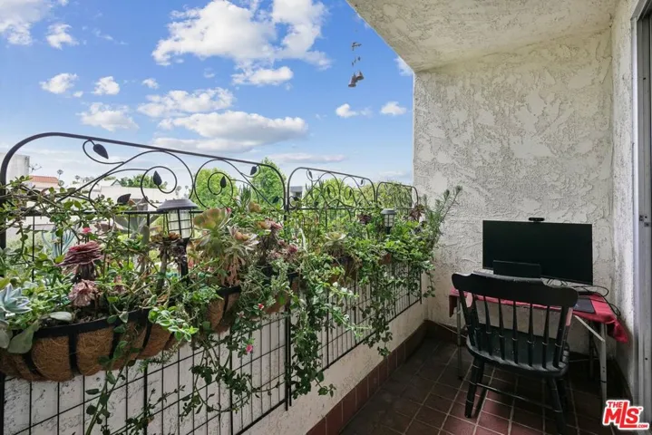 125 Montana Avenue 304, Santa Monica, California 90403