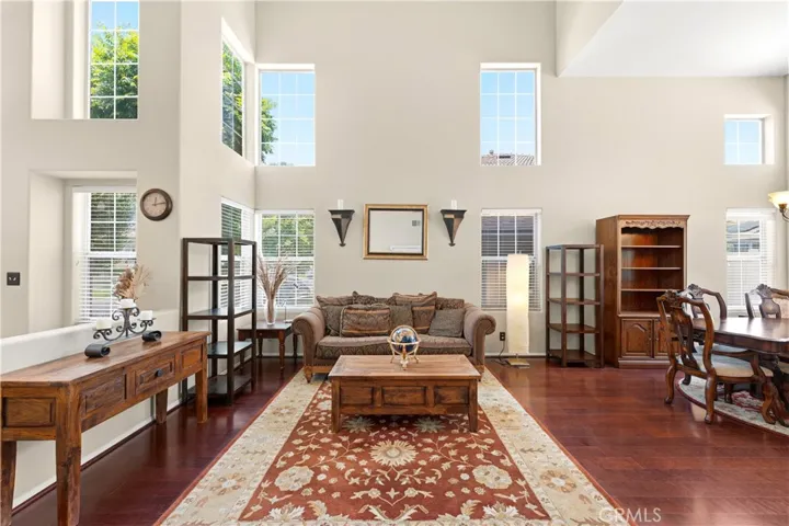 30440 Novato, Murrieta, California 92563