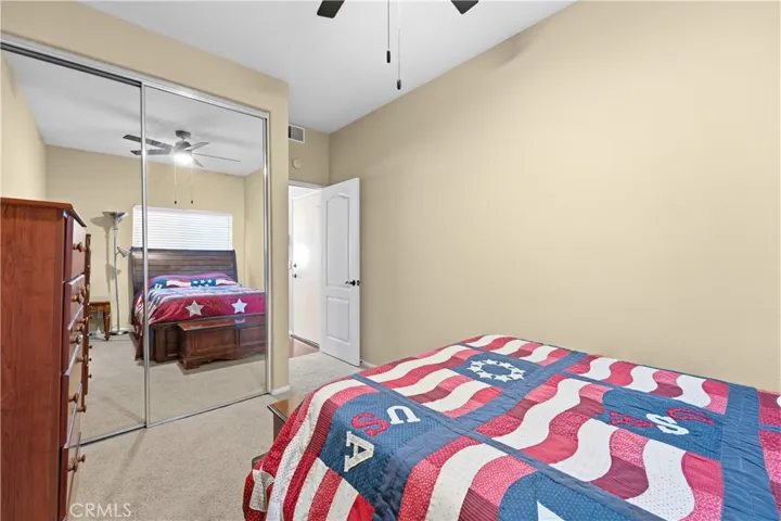 BEDROOM 1: DOWNSTAIRS BEDROOM