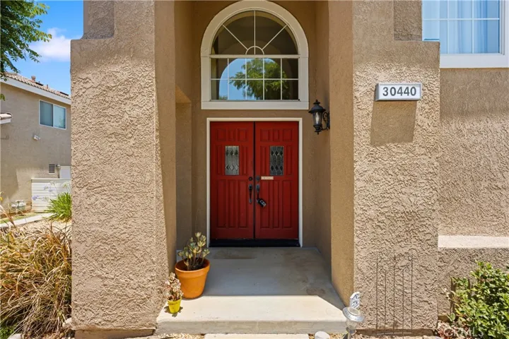 30440 Novato, Murrieta, California 92563