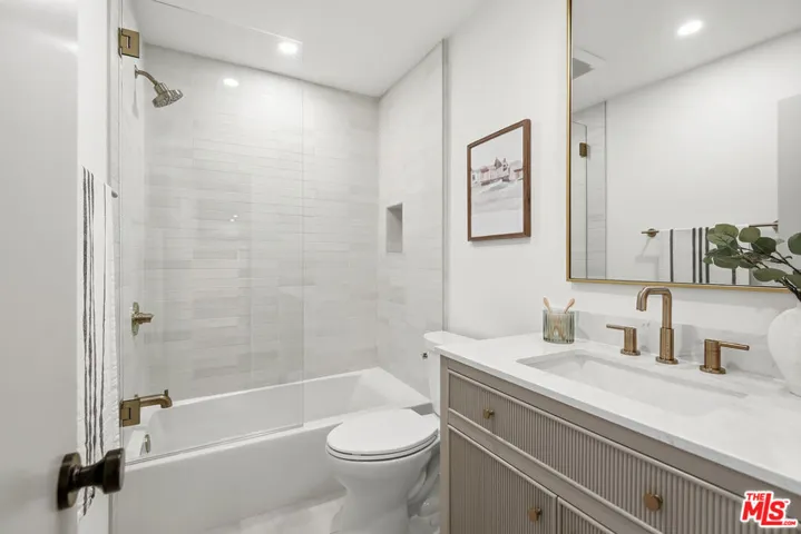 4600 Via Dolce 305, Marina Del Rey, California 90292