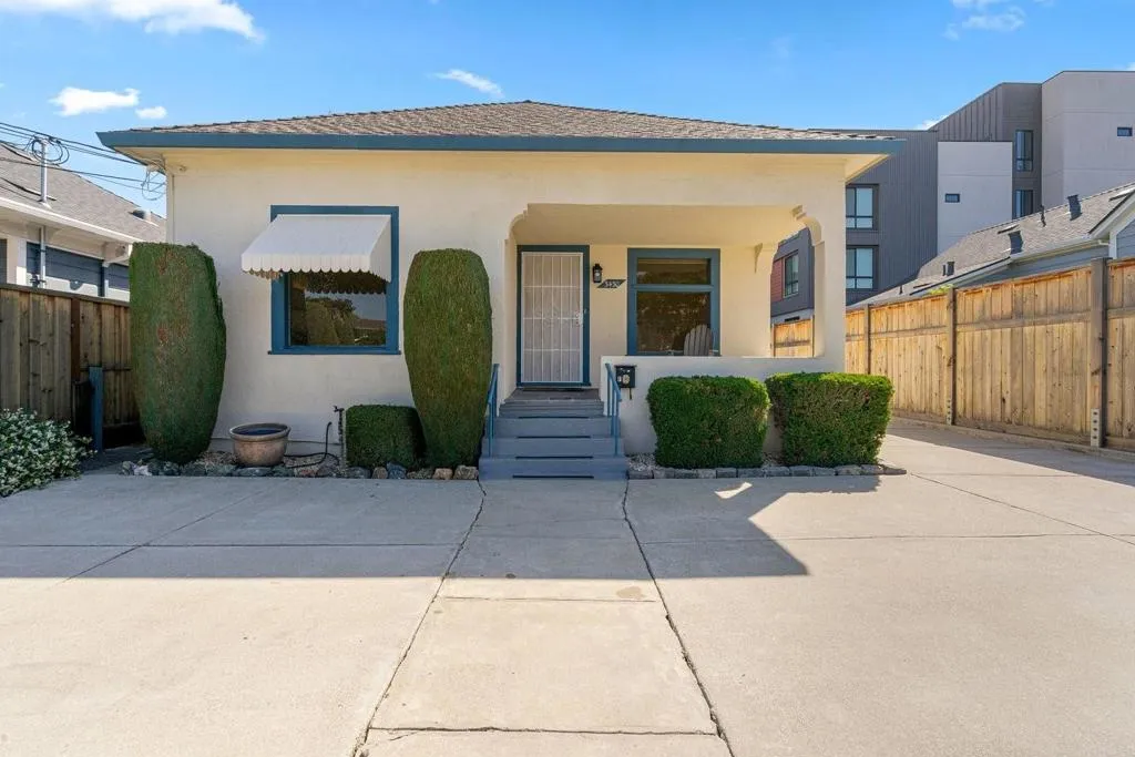 3430 The Alameda
