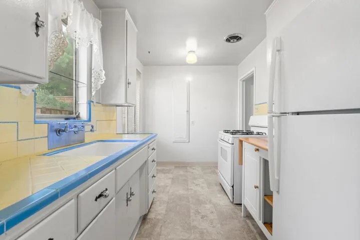 3430 The Alameda, Santa Clara, California 95050