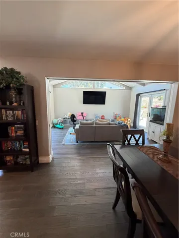 401 Meadowbrook Drive, Santa Maria, California 93455