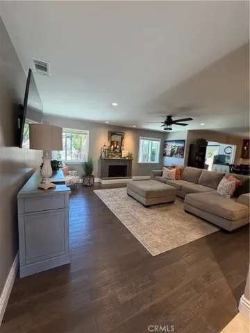 401 Meadowbrook Drive, Santa Maria, California 93455