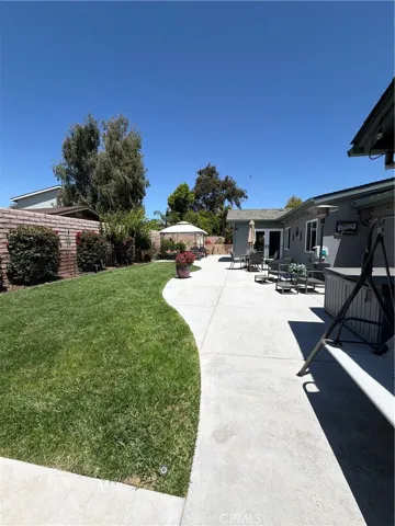 401 Meadowbrook Drive, Santa Maria, California 93455