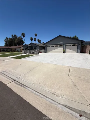401 Meadowbrook Drive, Santa Maria, California 93455