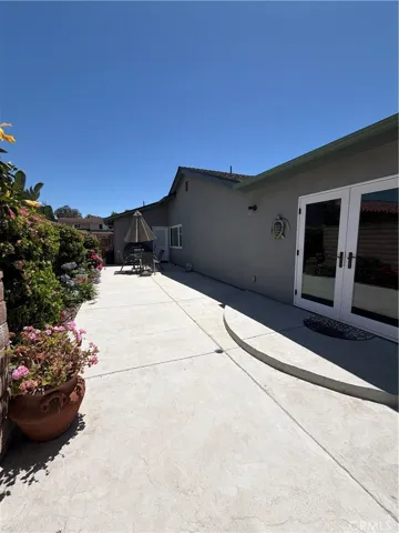 401 Meadowbrook Drive, Santa Maria, California 93455