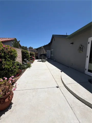 401 Meadowbrook Drive, Santa Maria, California 93455