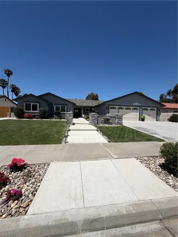 401 Meadowbrook Drive, Santa Maria, California 93455