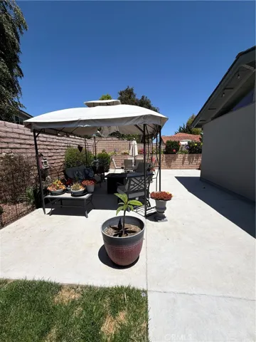 401 Meadowbrook Drive, Santa Maria, California 93455