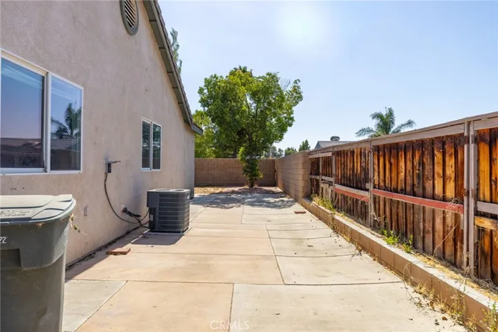 294 Quiet Court, San Jacinto, California 92582