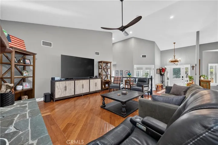26955 Corte Cristal, Temecula, California 92590