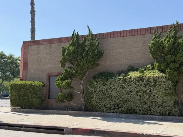 2301 W Empire, Burbank, California 91504