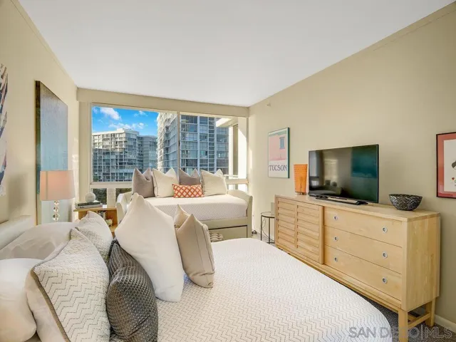 1810 Avenida Del Mundo 505, Coronado, California 92118