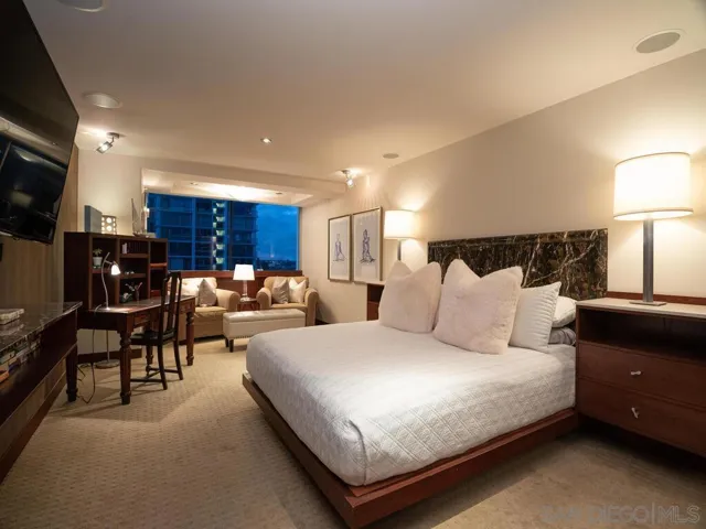 1810 Avenida Del Mundo 505, Coronado, California 92118