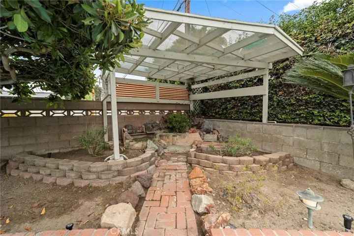 333 W Newburgh Street, Glendora, California 91740