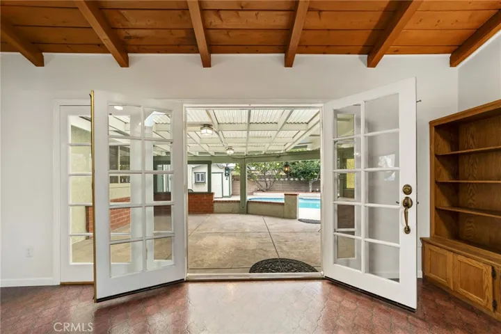333 W Newburgh Street, Glendora, California 91740