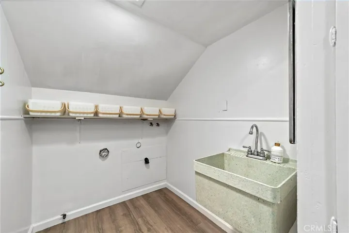 333 W Newburgh Street, Glendora, California 91740