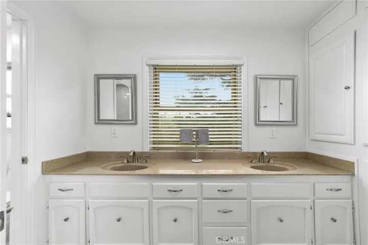 333 W Newburgh Street, Glendora, California 91740