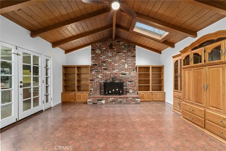 333 W Newburgh Street, Glendora, California 91740