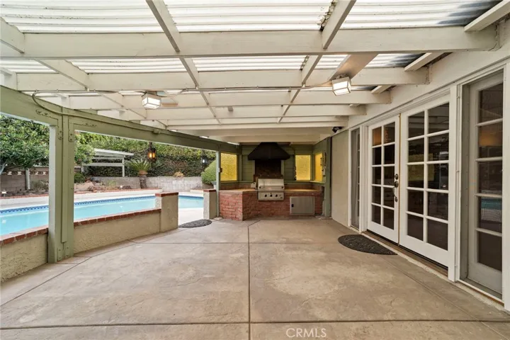 333 W Newburgh Street, Glendora, California 91740