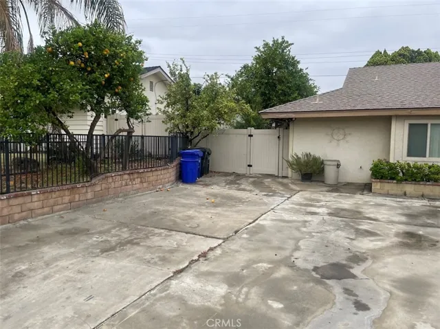 5981 Rogers Lane, San Bernardino, California 92404