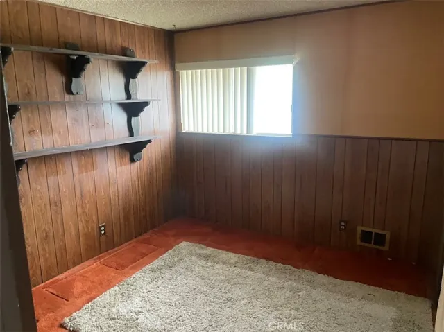 5981 Rogers Lane, San Bernardino, California 92404